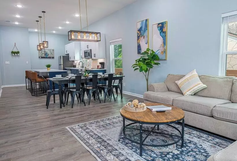 Comfort And Style 4br/3ba Near Riverwalk And Dtown