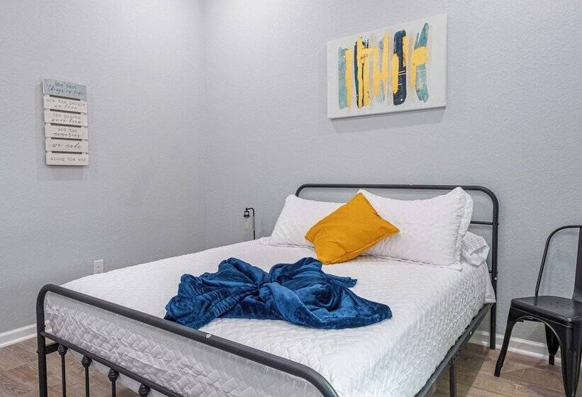 Comfort And Style 4br/3ba Near Riverwalk And Dtown