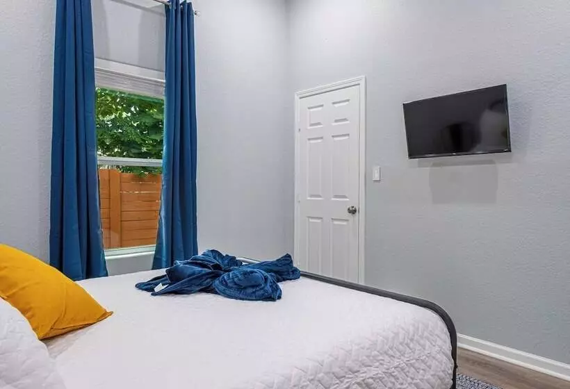 Comfort And Style 4br/3ba Near Riverwalk And Dtown