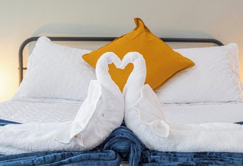 Comfort And Style 4br/3ba Near Riverwalk And Dtown