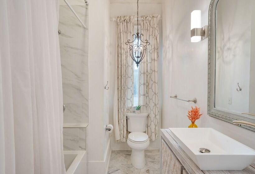 Cypress Breeze By Avantstay Stunning Home + Pool