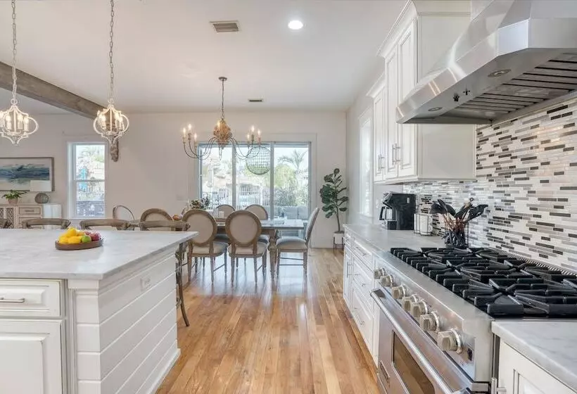 Cypress Breeze By Avantstay Stunning Home + Pool