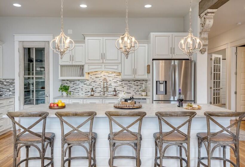 Cypress Breeze By Avantstay Stunning Home + Pool