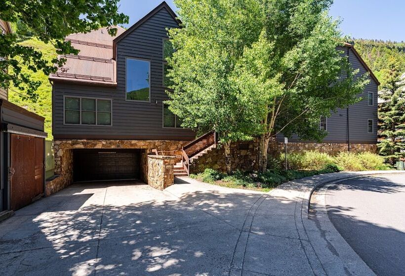 Etta Place 7 By Avantstay Ski In/ Ski Out Unit W/ Striking Views!