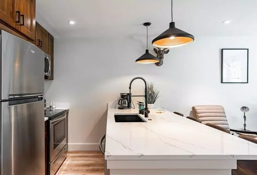 Etta Place 7 By Avantstay Ski In/ Ski Out Unit W/ Striking Views!