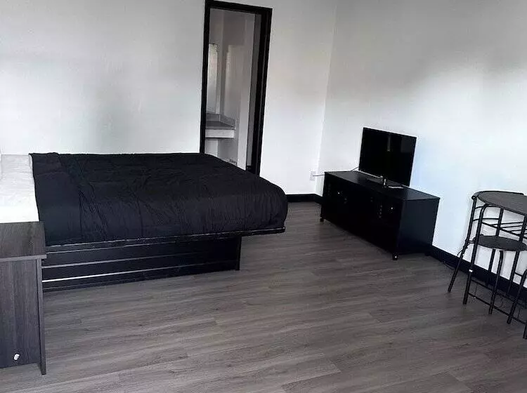 Glenstone Place Extended Stay Motel