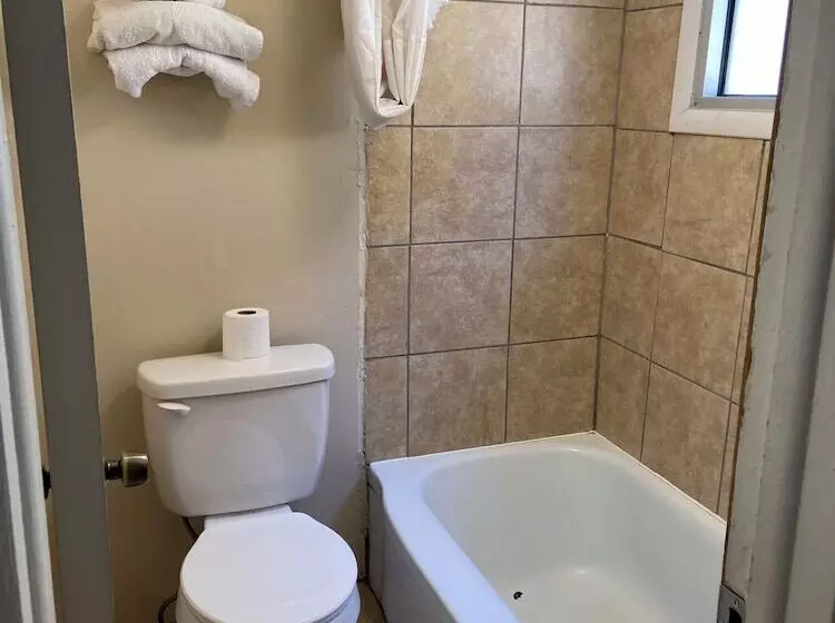 Glenstone Place Extended Stay Motel
