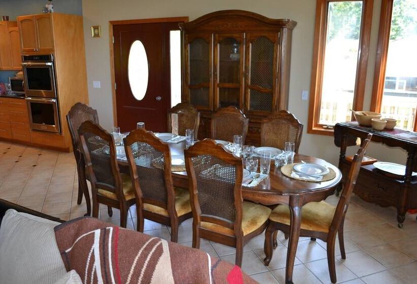 Harbor View Haven By Avantstay Private Backyard