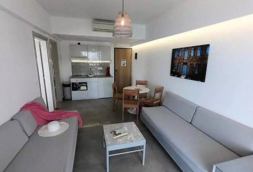 هتل Alos Suites