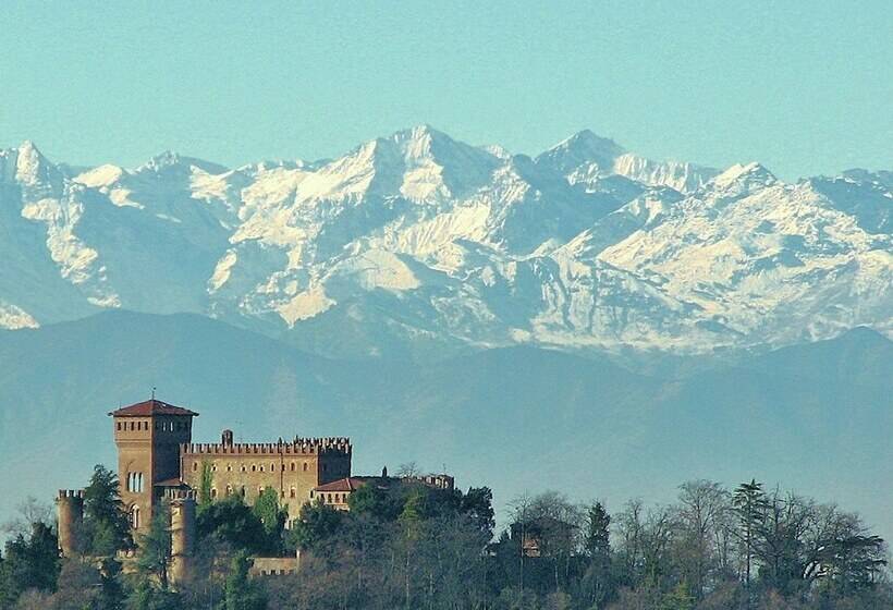 ホテル Apartment In A Famous Monferrato Castle