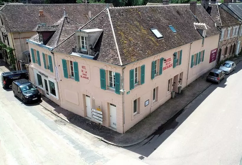 ホテル De La Croix Blanche