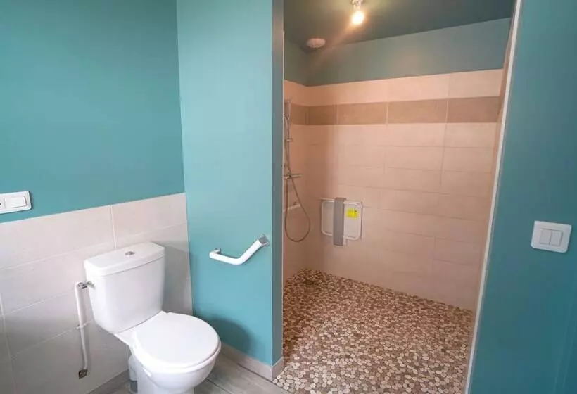 ホテル De La Croix Blanche