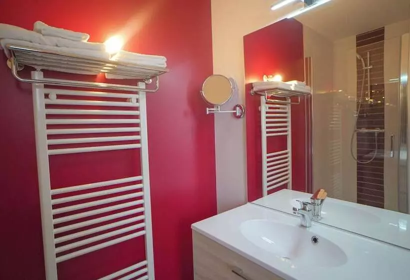 ホテル De La Croix Blanche