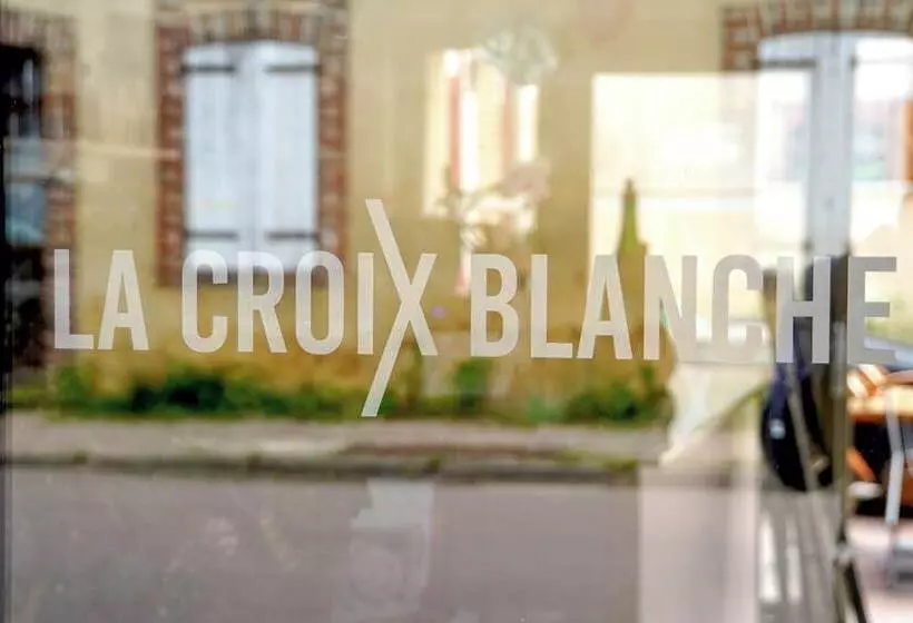ホテル De La Croix Blanche