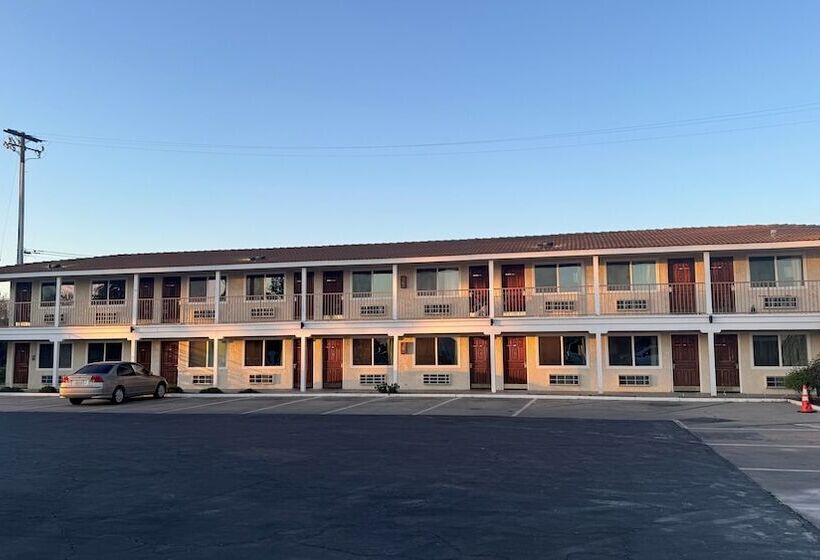 فندق Pacific Express Inn