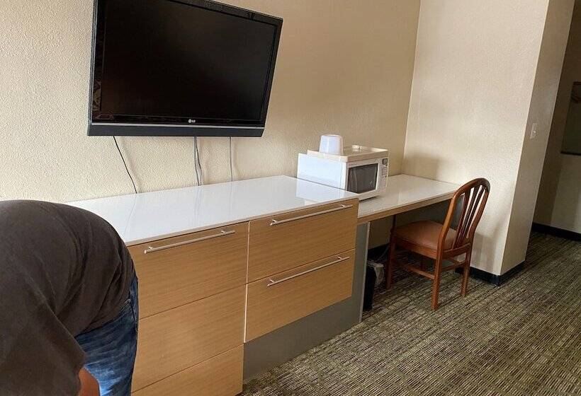 فندق Pacific Express Inn