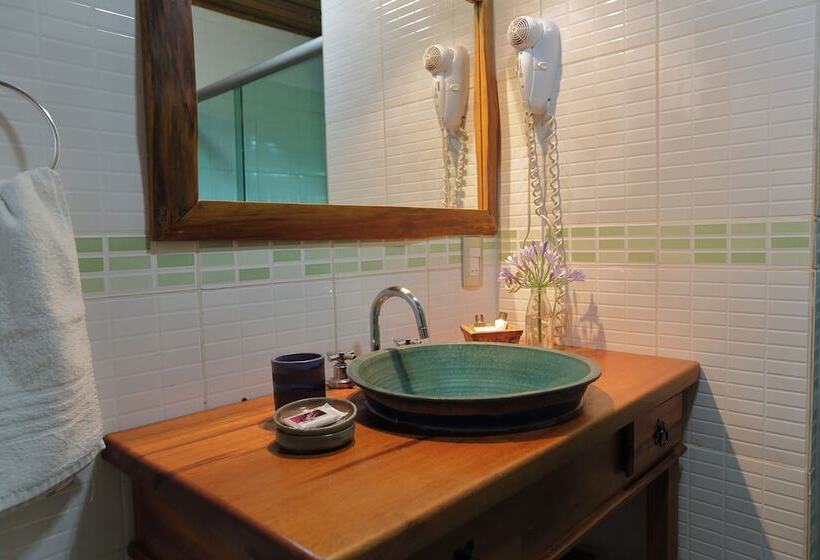 호텔 Pousada Candeias Ltda