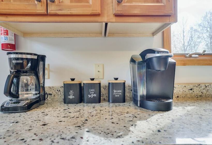 Lake View Chalet By Avantstay Lake Access + Deck