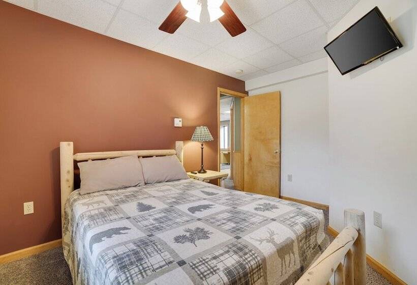 Lake View Chalet By Avantstay Lake Access + Deck