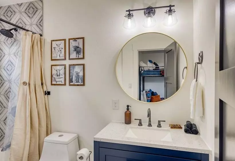 Pool, Hot Tub, Game Room, Fire Pit Luxe & Private 4bdr Maverick By Avantstay