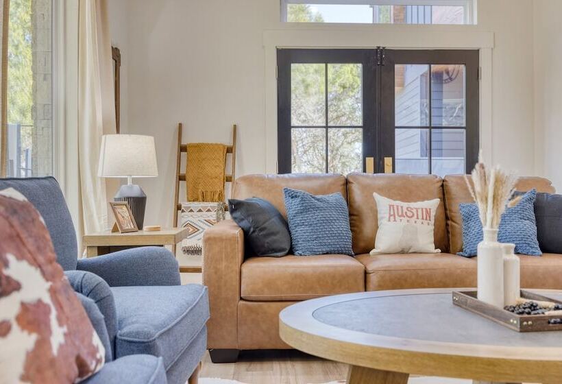 Pool, Hot Tub, Game Room, Fire Pit Luxe & Private 4bdr Maverick By Avantstay