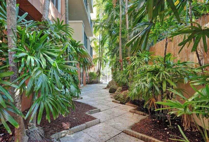 Modern Bay View With Free Parking