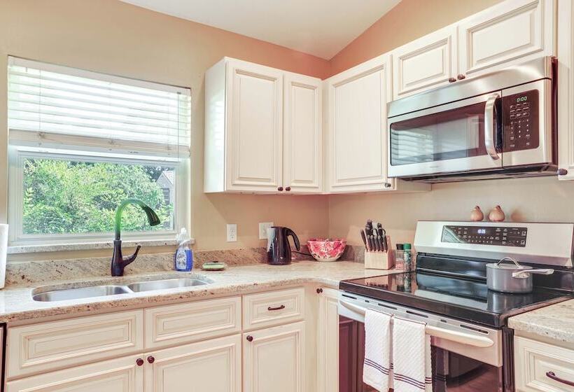 Ocala Retreat, 2 Mi To World Equestrian Center!