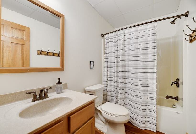 Otter Banks By Avantstay Sleeps 18 + Hot Tub, Views, Game Room