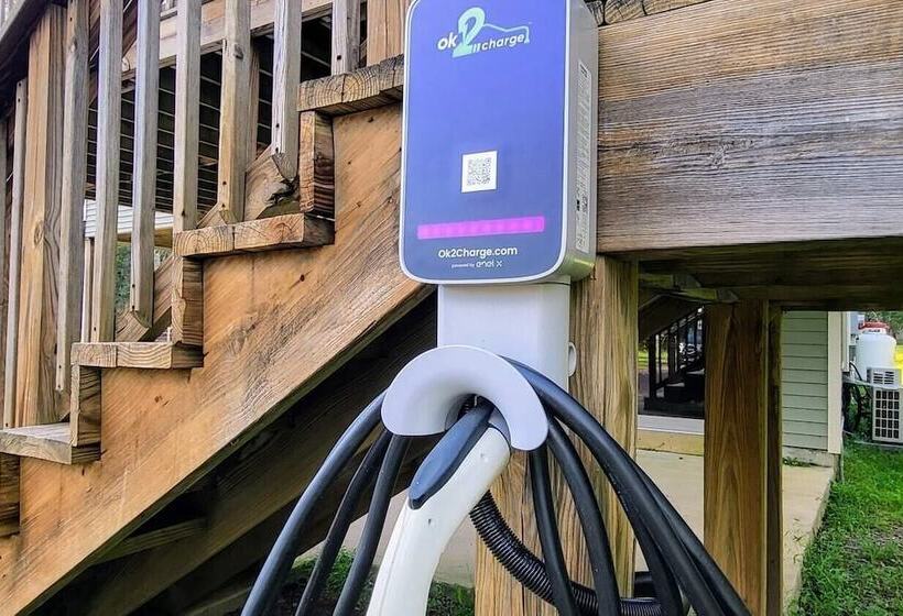 Otter Banks By Avantstay Sleeps 18 + Hot Tub, Views, Game Room