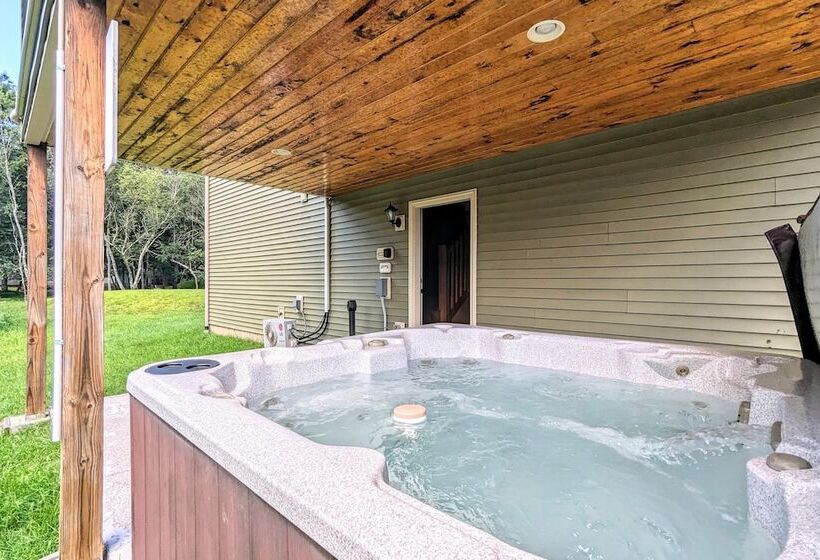 Otter Banks By Avantstay Sleeps 18 + Hot Tub, Views, Game Room