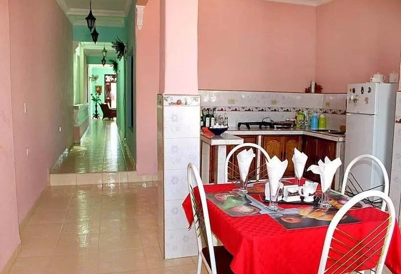 ペンション Hostal La Fruta Trinidad