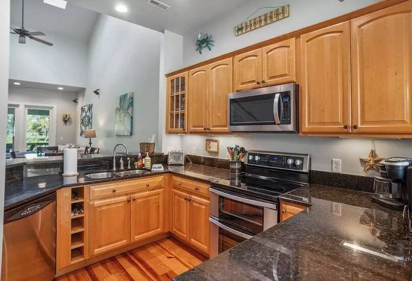 Lomakeskus 415 Wahoo Dr