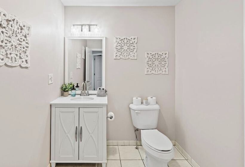 The Boulder Inn By Avantstay Indoor Hot Tub, Game Room, Outdoor Fire Pit