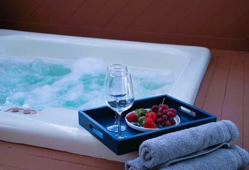 The Boulder Inn By Avantstay Indoor Hot Tub, Game Room, Outdoor Fire Pit