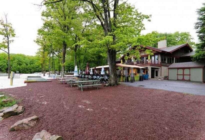 The Boulder Inn By Avantstay Indoor Hot Tub, Game Room, Outdoor Fire Pit