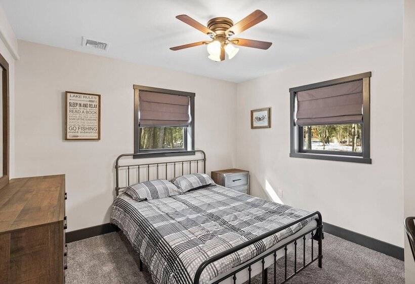 The Breck By Avantstay Modern 6bdr Cabin W/ Hot Tub & Game Room