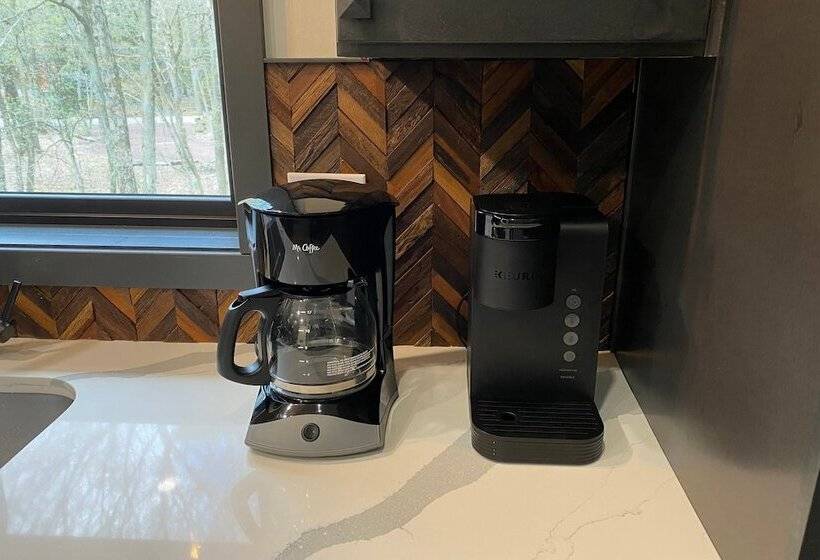 The Breck By Avantstay Modern 6bdr Cabin W/ Hot Tub & Game Room