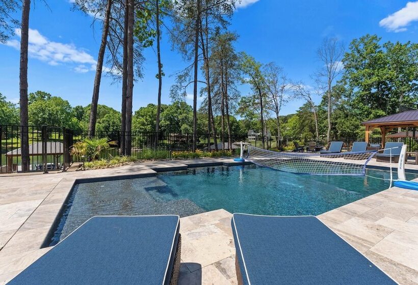 The Lodges Avantstay Lakefront, Sleeps 66 Pools, Docks, Theaters, Views