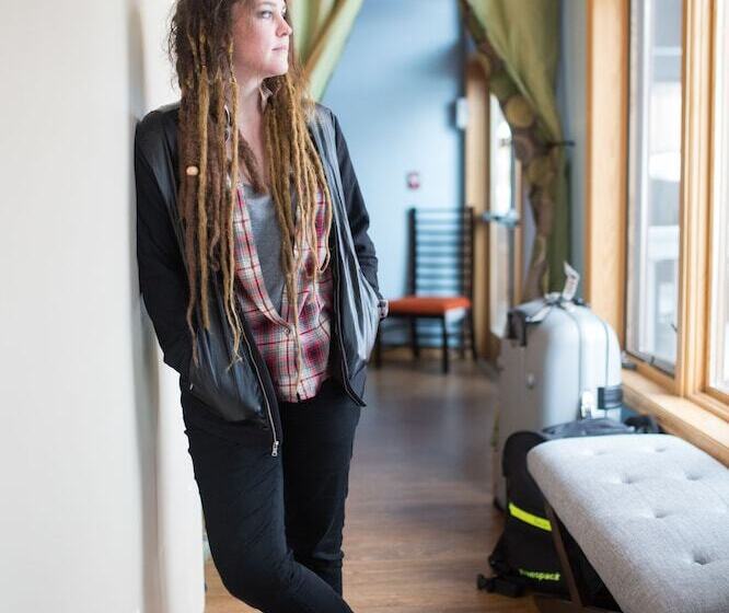 ユースホステル The Bunkhouse