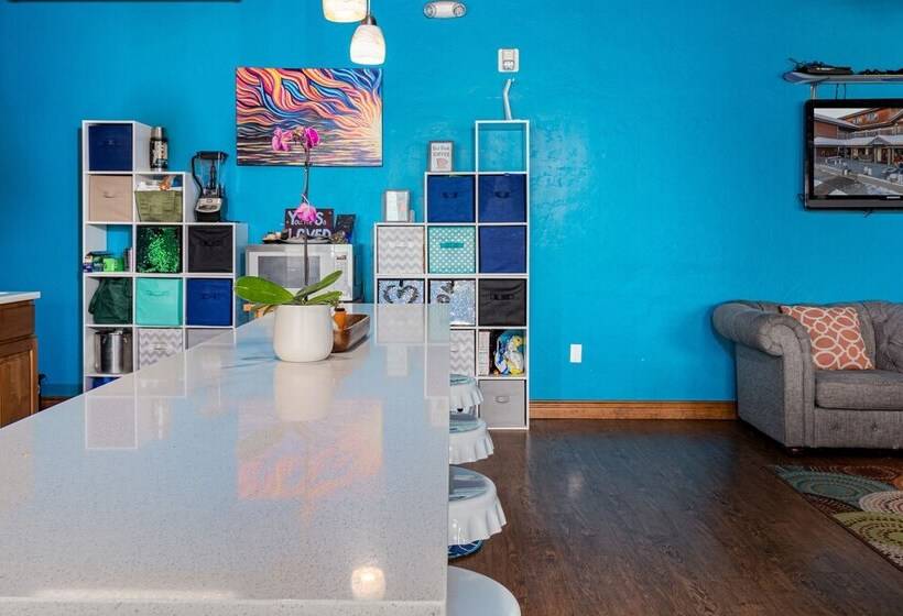 ユースホステル The Bunkhouse