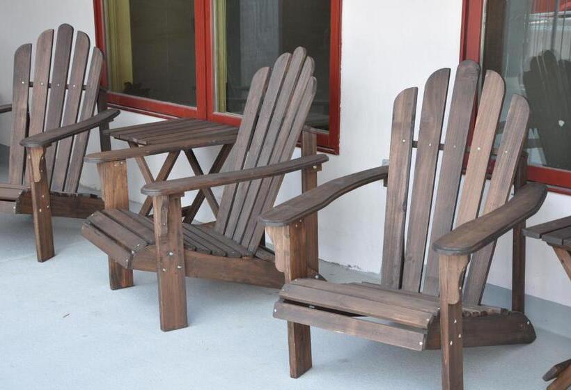 ユースホステル The Bunkhouse