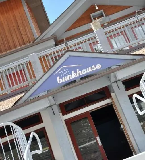 ユースホステル The Bunkhouse