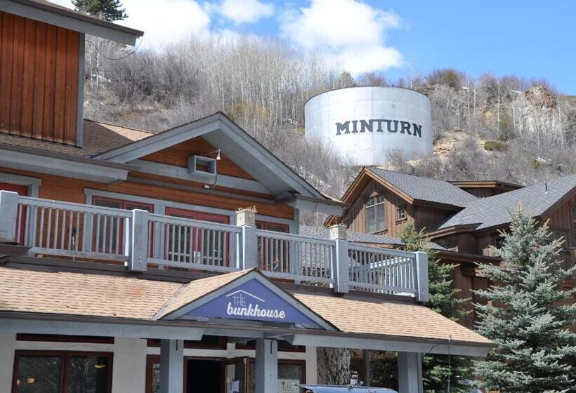 ユースホステル The Bunkhouse