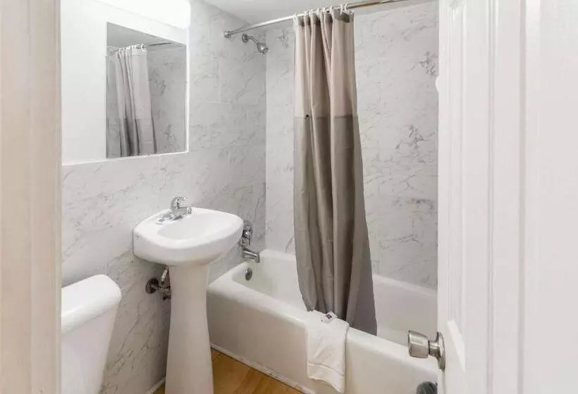 Flamingo Motel