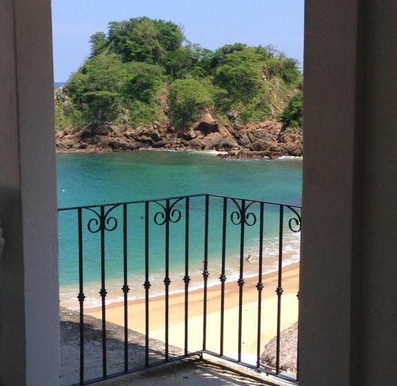 בית מלון כפרי Cordelia's