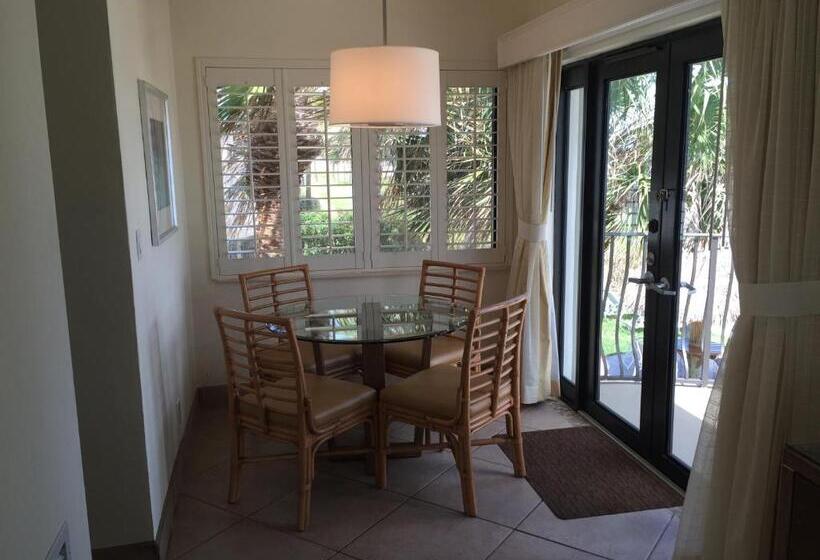 فندق High Noon Beach Resort