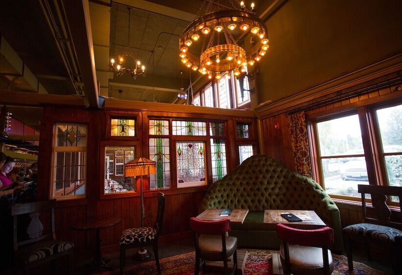 Hotel Mcmenamins Anderson School