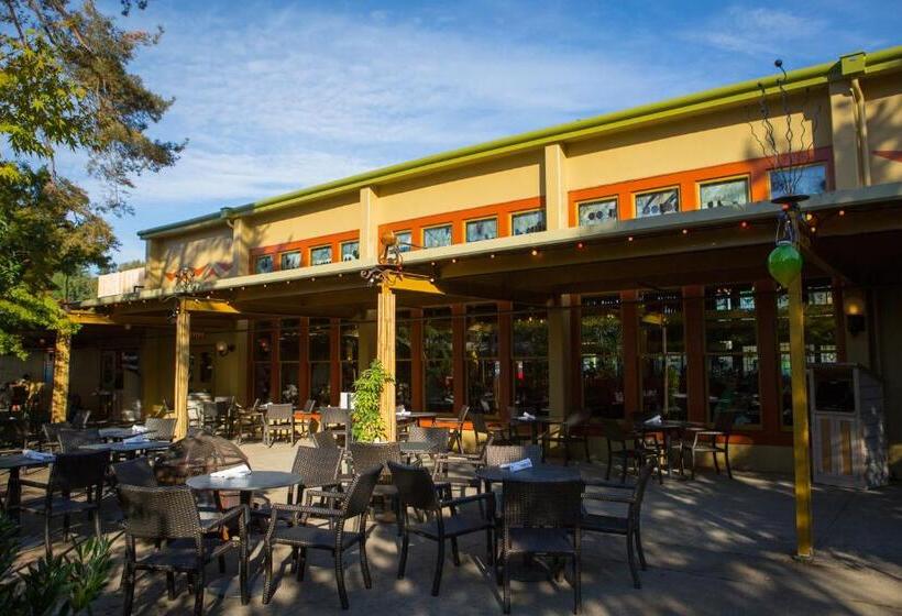 Hotel Mcmenamins Anderson School