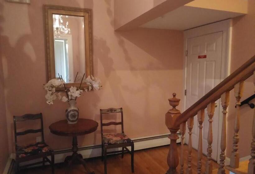 فندق Stay Saratoga