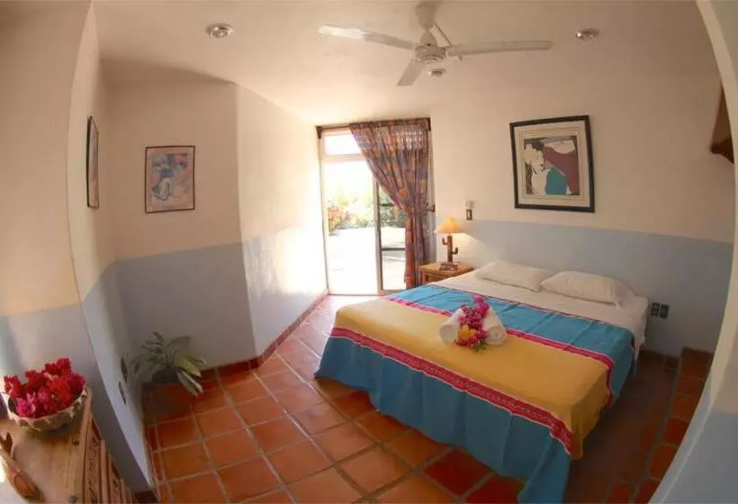 Hotelli Villa Tropical